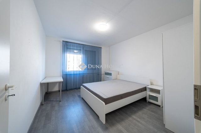Eladó panellakás, Miskolcon 32.499 M Ft, 2 szobás