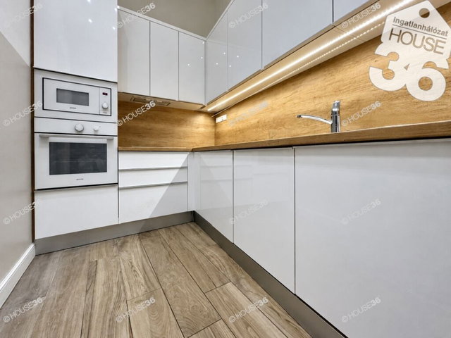 Eladó téglalakás, Kecskeméten 89.9 M Ft, 2 szobás