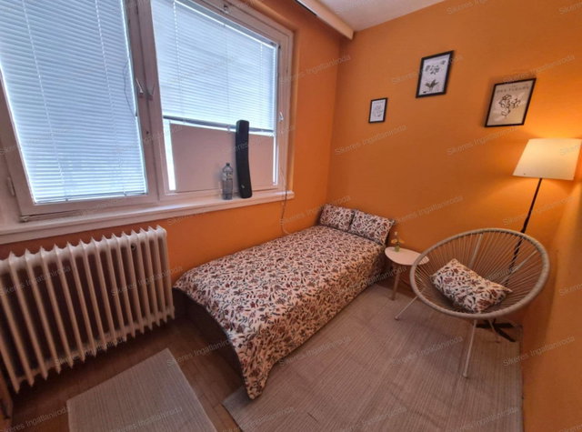 Eladó panellakás, Tatabányán 33.5 M Ft, 1+1 szobás