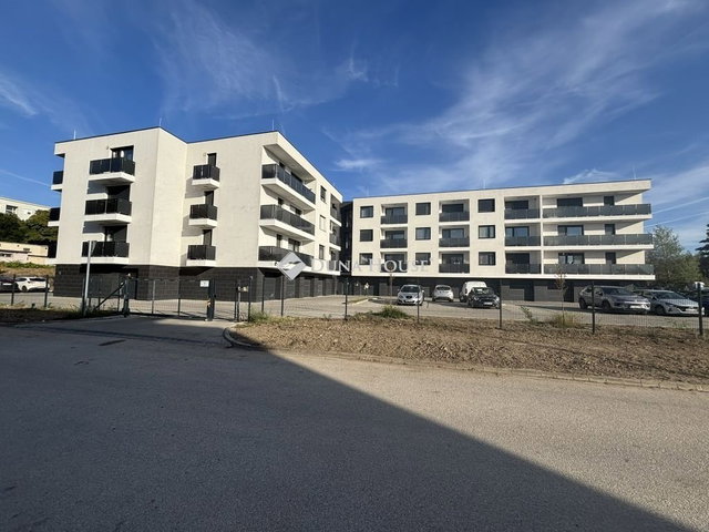Kiadó téglalakás, albérlet, Tatabányán 250 E Ft / hó
