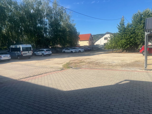 Eladó ipari ingatlan, Tatabányán 244 M Ft / költözzbe.hu