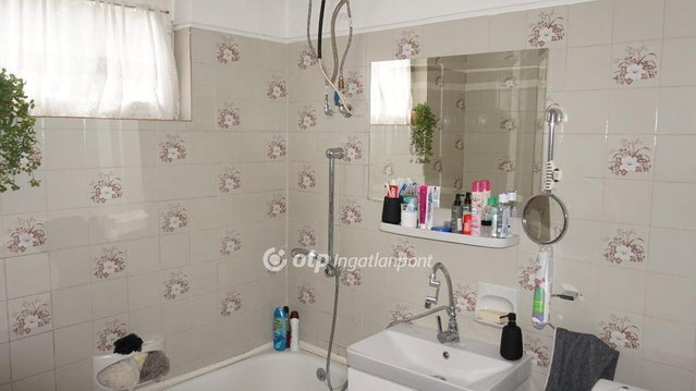Eladó családi ház, Gyöngyösön 55 M Ft, 3 szobás