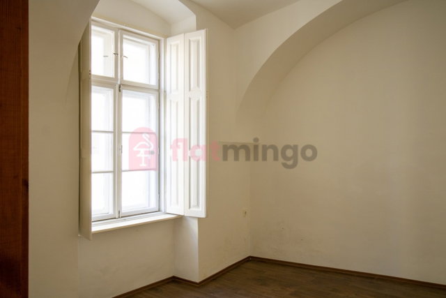 Eladó téglalakás, Pécsett, Mária utcában 59.9 M Ft, 2 szobás