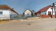 Eladó családi ház, Szamosszegen 25 M Ft, 2 szobás