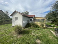Eladó családi ház, Győrött 32.9 M Ft, 2 szobás