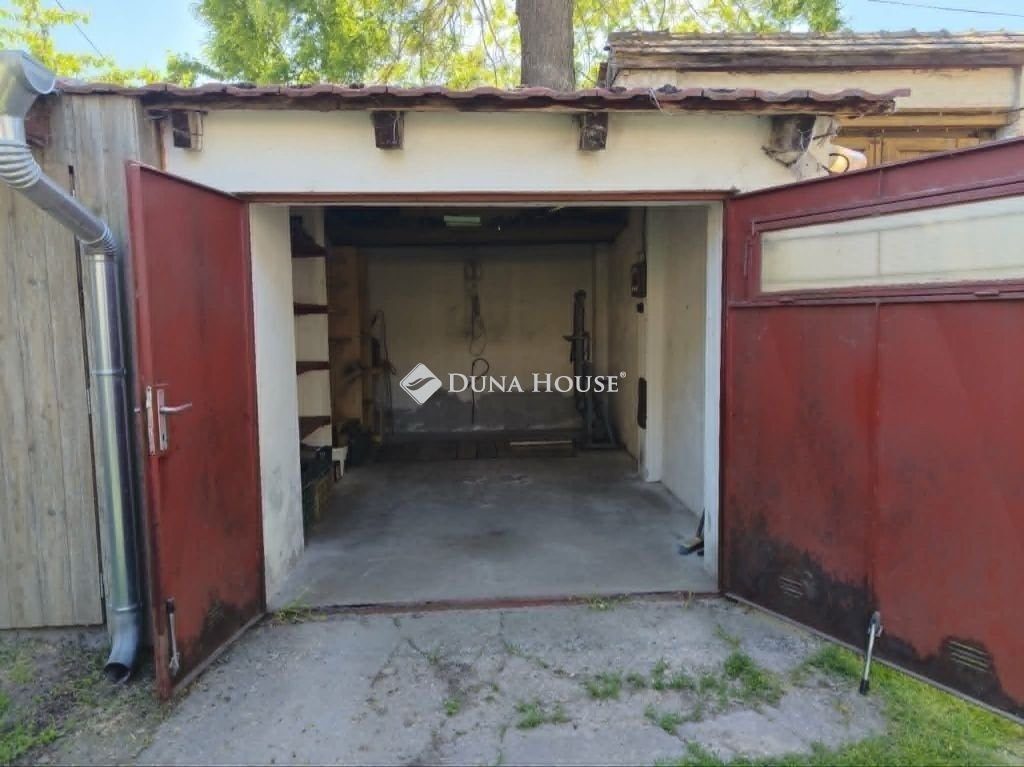 3 bed · 106m² · 64.900.000 ft