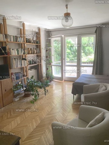 Eladó téglalakás, Budapesten, I. kerületben, Váralja utcában