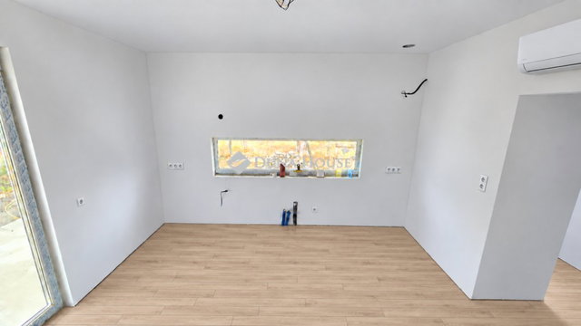Eladó családi ház, Szegeden 59.9 M Ft, 3 szobás