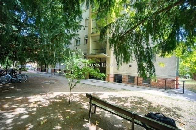 Eladó téglalakás, Budapesten, XVI. kerületben 54.9 M Ft