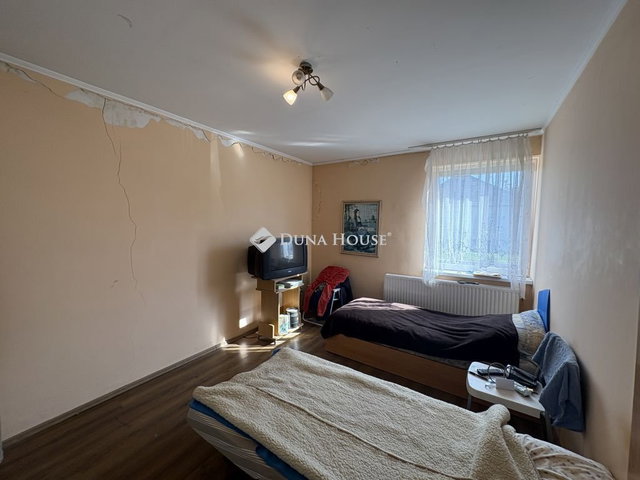 Eladó családi ház, Börcsön 46 M Ft, 4 szobás