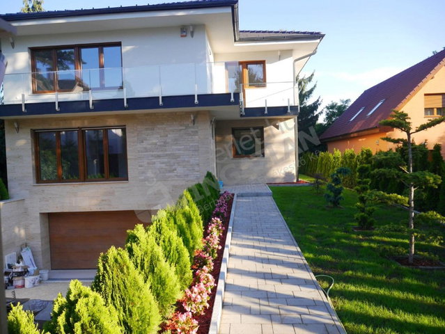 Kiadó családi ház, albérlet, II. kerületben, Csatlós utcában