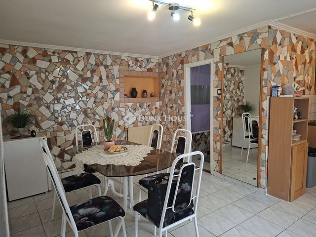 Eladó családi ház, Kiskunlacházán 39.9 M Ft, 3 szobás