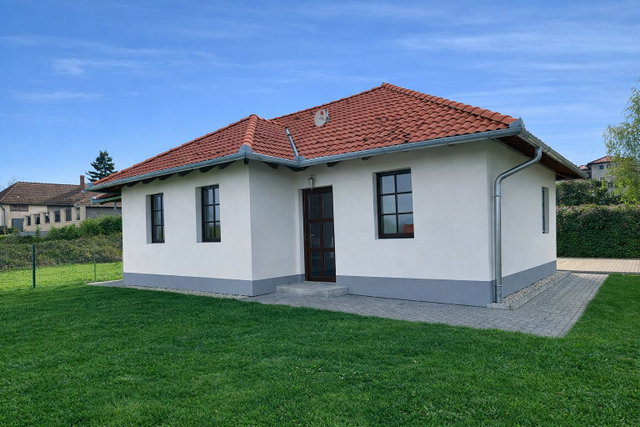 Eladó családi ház, Alsópáhokon 99 M Ft, 3 szobás