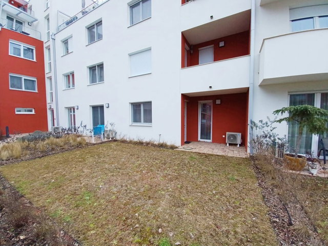Eladó téglalakás, Budapesten, XVI. kerületben, Nyitra utcában