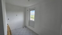 Eladó panellakás, Komlón 31.9 M Ft, 3 szobás