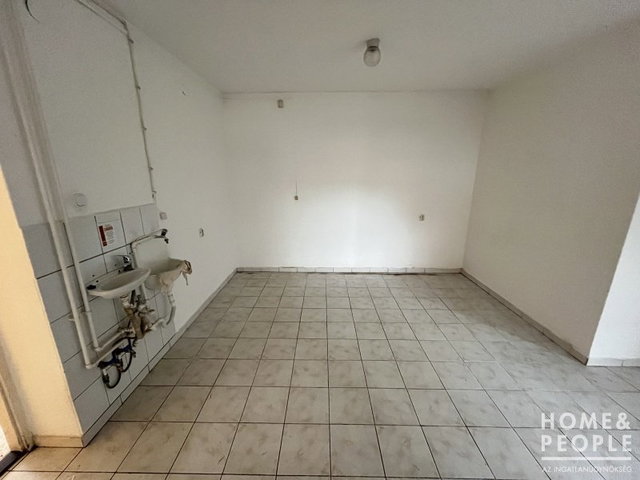 Eladó családi ház, Földeákon 29.99 M Ft, 2 szobás
