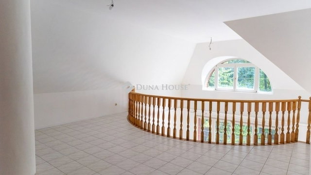 Eladó családi ház, Leányfaluban 179 M Ft, 4 szobás