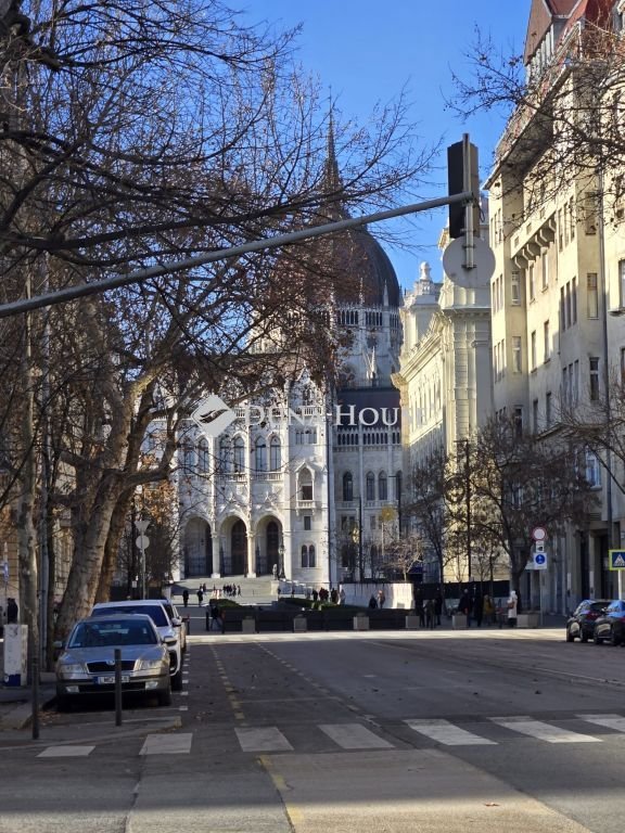 3 bed · 80m² · 946.140 ft