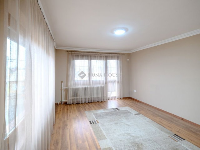 Eladó családi ház, Újfehértón, Béke téren 85 M Ft, 4 szobás