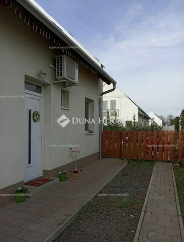 Eladó sorház, Vácon 109 M Ft, 4 szobás / költözzbe.hu