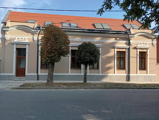 Eladó téglalakás, Szekszárdon, Remete utcában 56 M Ft, 3 szobás