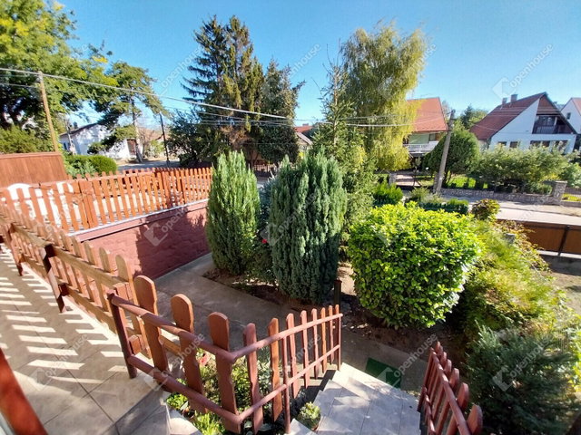 Eladó családi ház, Székesfehérvárott 89 M Ft, 3 szobás