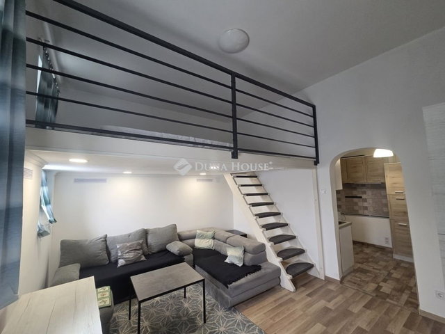 Eladó téglalakás, Budapesten, IV. kerületben 45.9 M Ft, 1 szobás