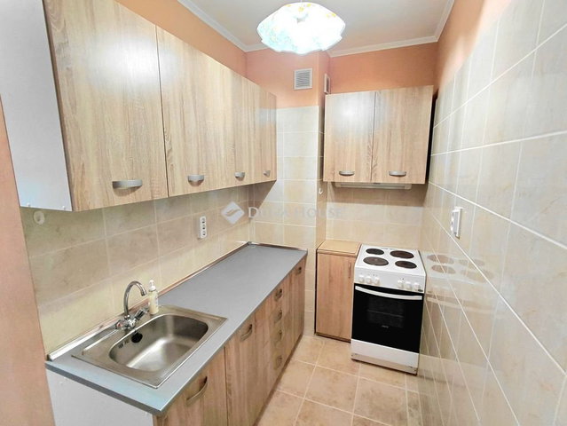 Eladó panellakás, Debrecenben 44.9 M Ft, 1+1 szobás