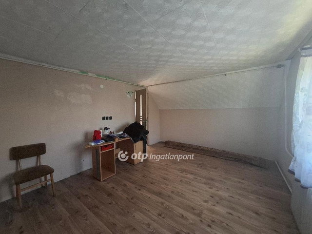 Eladó családi ház, Kápolnán 20 M Ft, 3+2 szobás