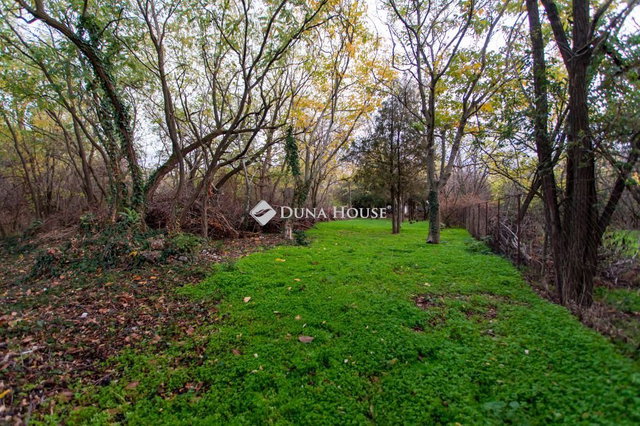 Eladó nyaraló, Győrött 31.99 M Ft, 1 szobás