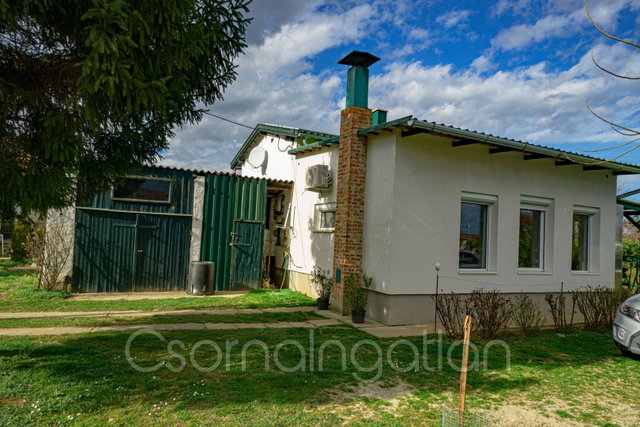 Eladó családi ház, Kisfaludon 86.5 M Ft, 2 szobás