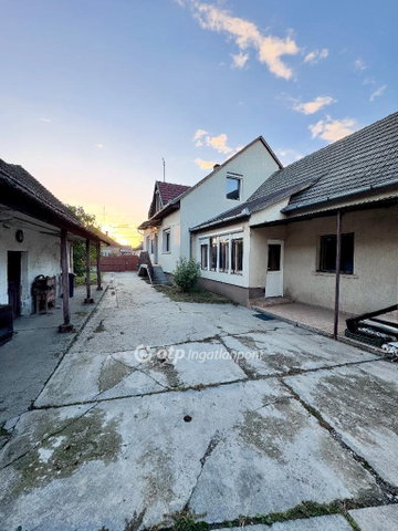 Eladó családi ház, Dunapatajon 43 M Ft, 3+2 szobás
