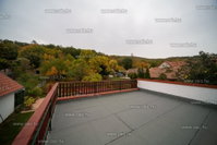 Eladó családi ház, Nagykovácsiban 159.9 M Ft, 4 szobás