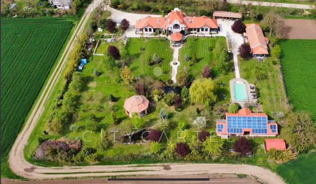 Eladó családi ház, Tiszaszentimrén 389.942 M Ft, 10 szobás
