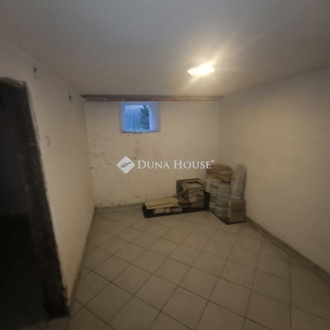 Eladó családi ház, Leányfaluban 142 M Ft, 3 szobás