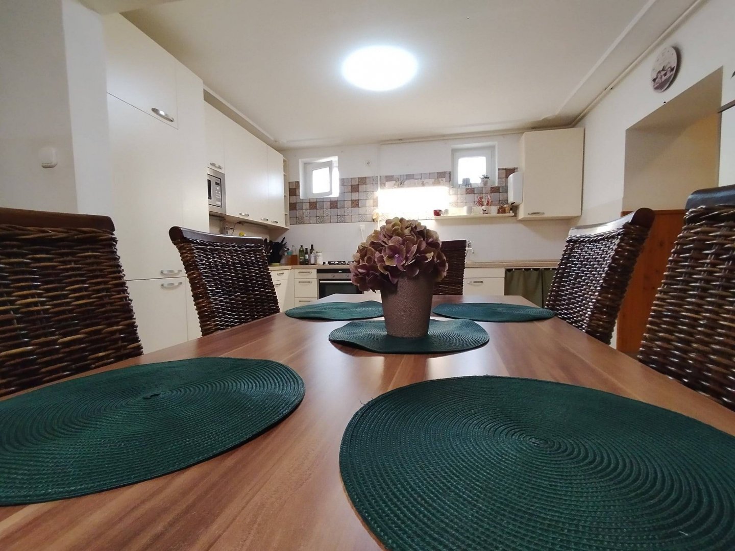 4 bed · 202m² · 97.900.000 ft