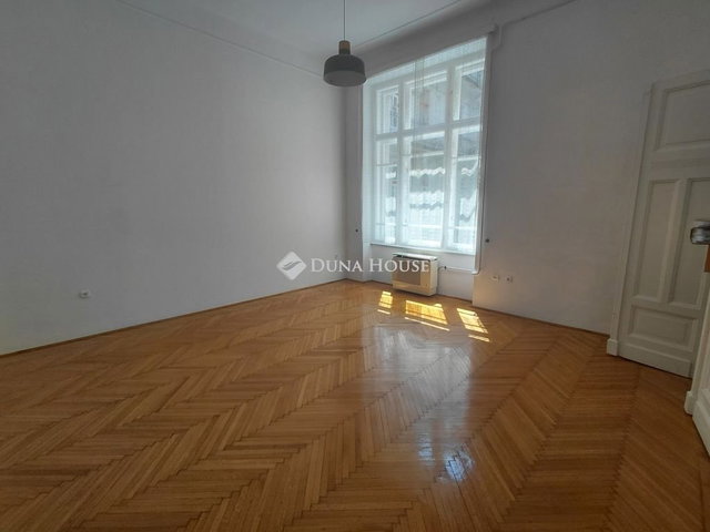 Eladó téglalakás, Budapesten, VIII. kerületben 87.99 M Ft