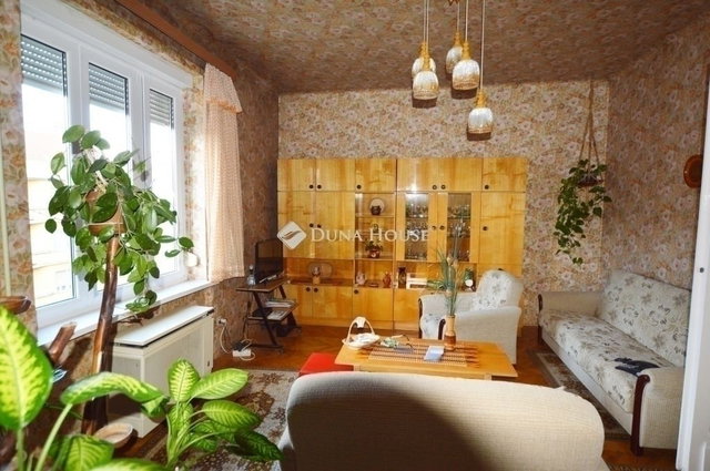 Eladó téglalakás, Budapesten, II. kerületben 80 M Ft, 3 szobás