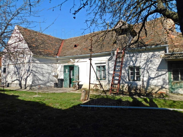 Eladó családi ház, Keszthelyen 80 M Ft, 2 szobás