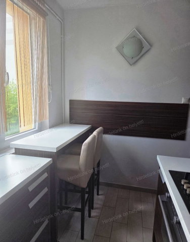 Eladó panellakás, Sopronban 59 M Ft, 3 szobás