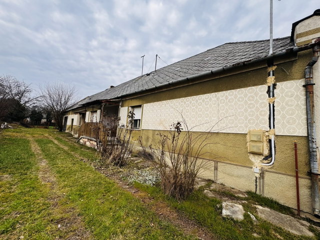 Eladó családi ház, Szabadszentkirályon 19.9 M Ft, 3 szobás