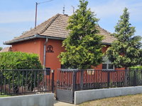Eladó családi ház, Szőlősgyörökön 63.9 M Ft, 3 szobás