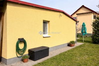 Eladó családi ház, Balatonfűzfőn 149.9 M Ft, 7 szobás