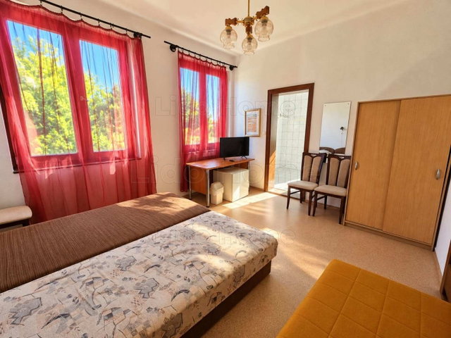 Eladó hotel, Balatonlelleén 475 M Ft, 20 szobás