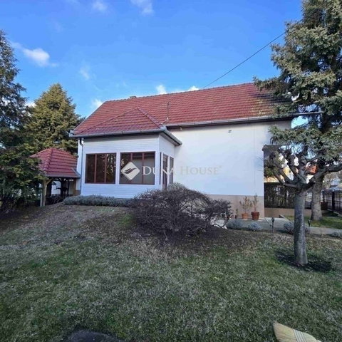 Eladó családi ház, Kecskeméten 95 M Ft, 3 szobás