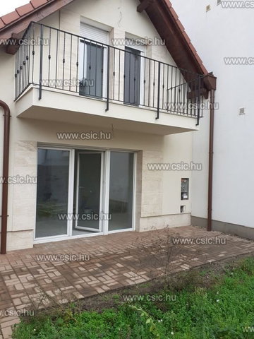 Eladó téglalakás, Budaörsön 108.2 M Ft, 3 szobás