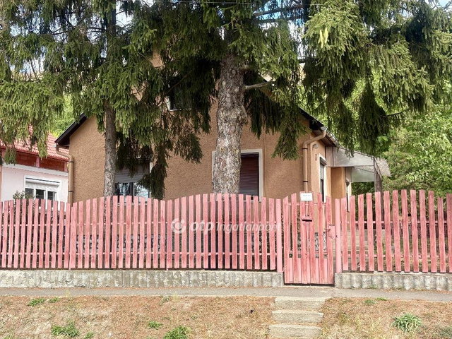 Eladó családi ház, Egerszalókon 56 M Ft, 3 szobás