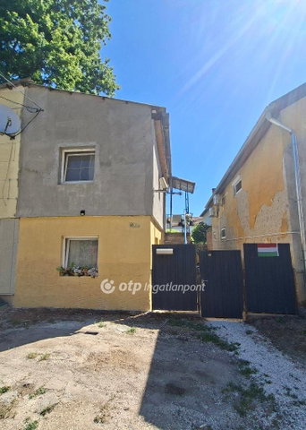 Eladó nyaraló, Baján 12 M Ft / költözzbe.hu