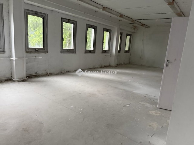 Eladó ipari ingatlan, Dombóváron 499 M Ft / költözzbe.hu