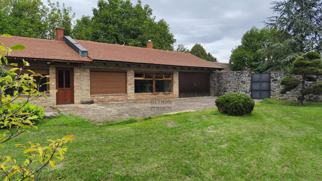 Eladó családi ház, Oroszin 280 M Ft, 5 szobás